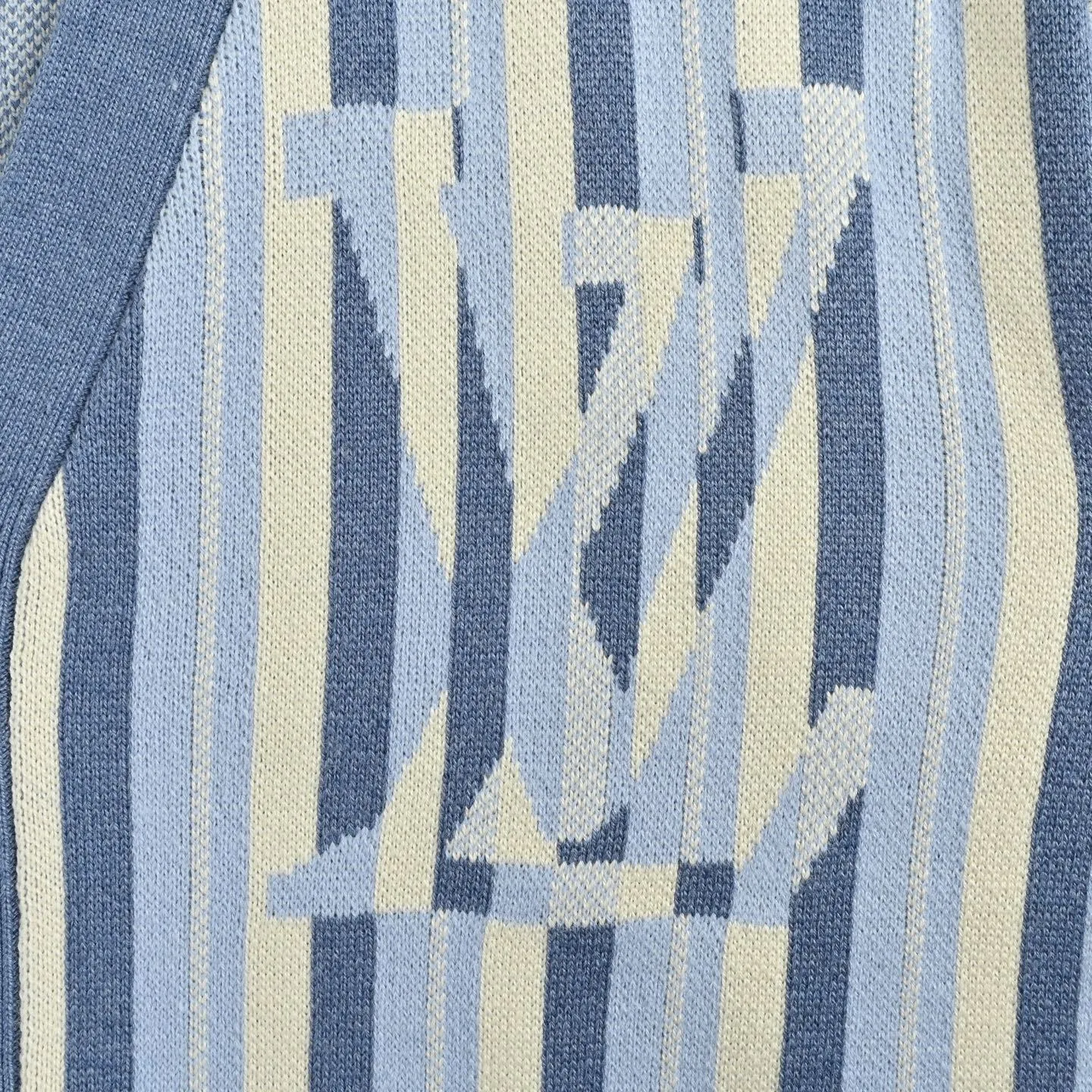 Louis Vuitton/Louis Vuitton glacier blue and white striped knitted cardigan
